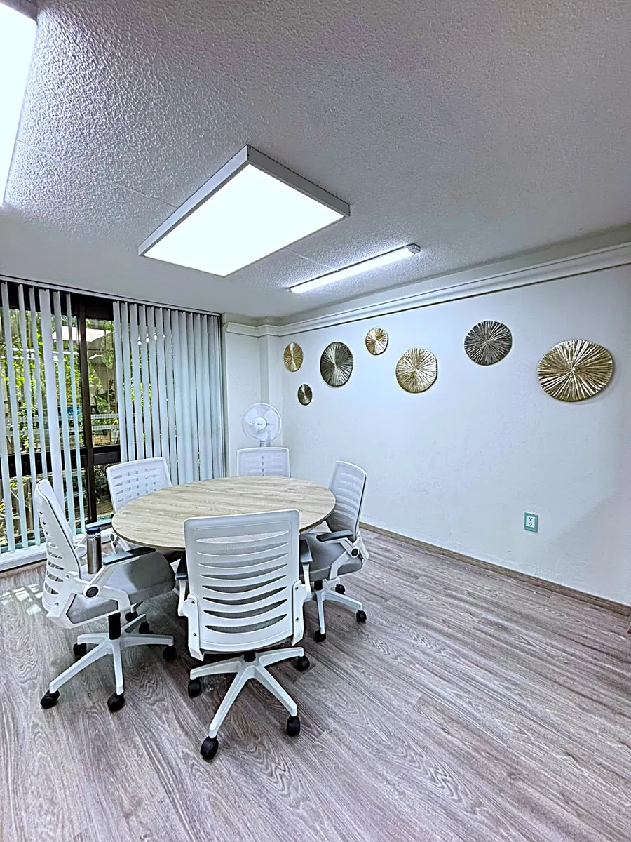 Sala de juntas del Centro de Negocios VO GROUP en Amores 707, Del Valle Centro, CDMX
