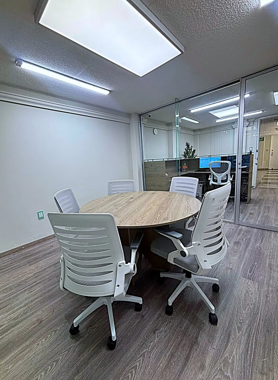 Sala de juntas del Centro de Negocios VO GROUP en Amores 707, Del Valle Centro, CDMX