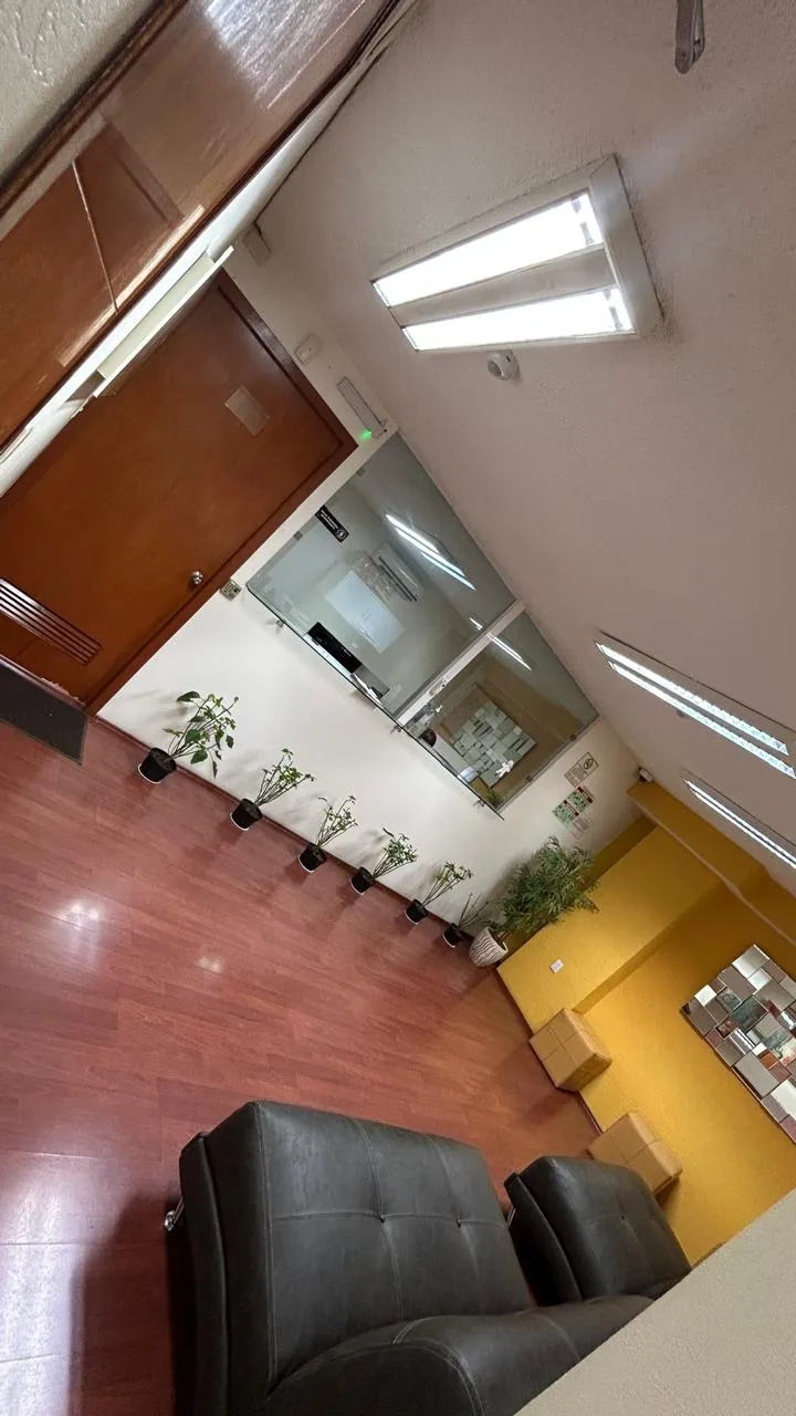 Área de trabajo en oficina Del Valle